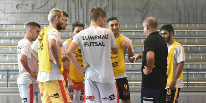 STJD/LNF converte pena de atleta do Blumenau Futsal - Foto: Sidnei Batista